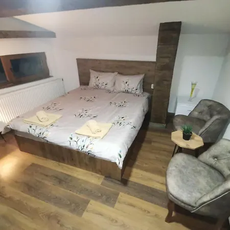 Ana-mavrovo *