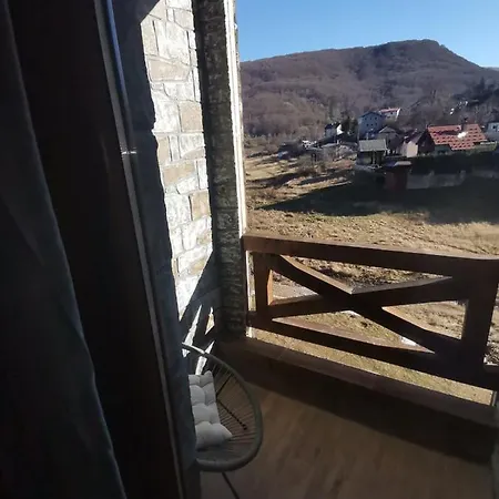 Ana-mavrovo