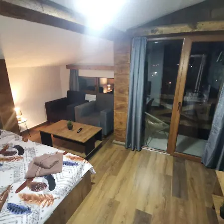 Ana-mavrovo Apartment *